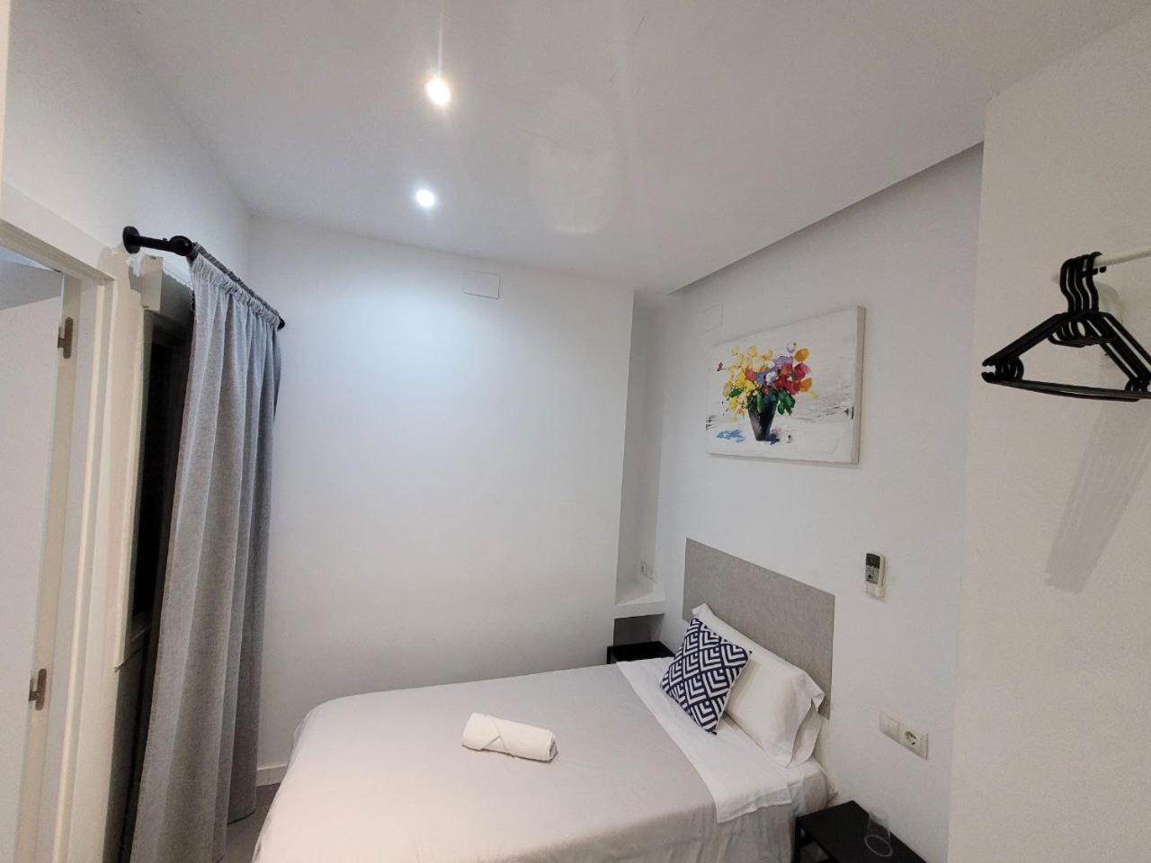 Ayz Frailes - Auto Check-In Property (Adults Only) Málaga Exterior foto