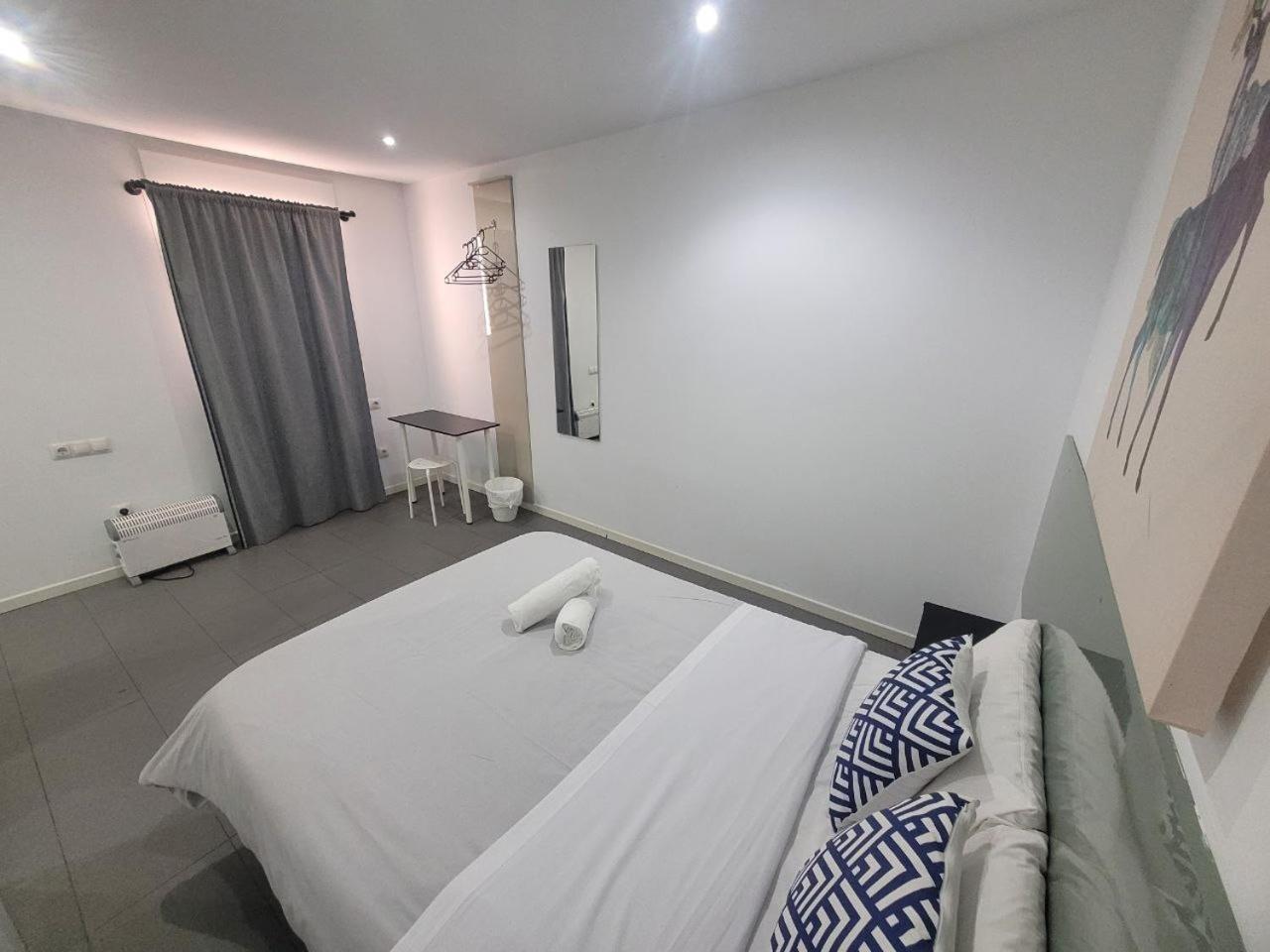 Ayz Frailes - Auto Check-In Property (Adults Only) Málaga Exterior foto