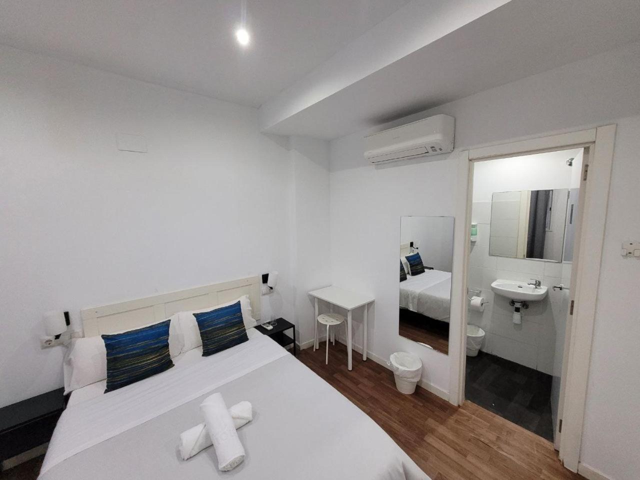 Ayz Frailes - Auto Check-In Property (Adults Only) Málaga Exterior foto