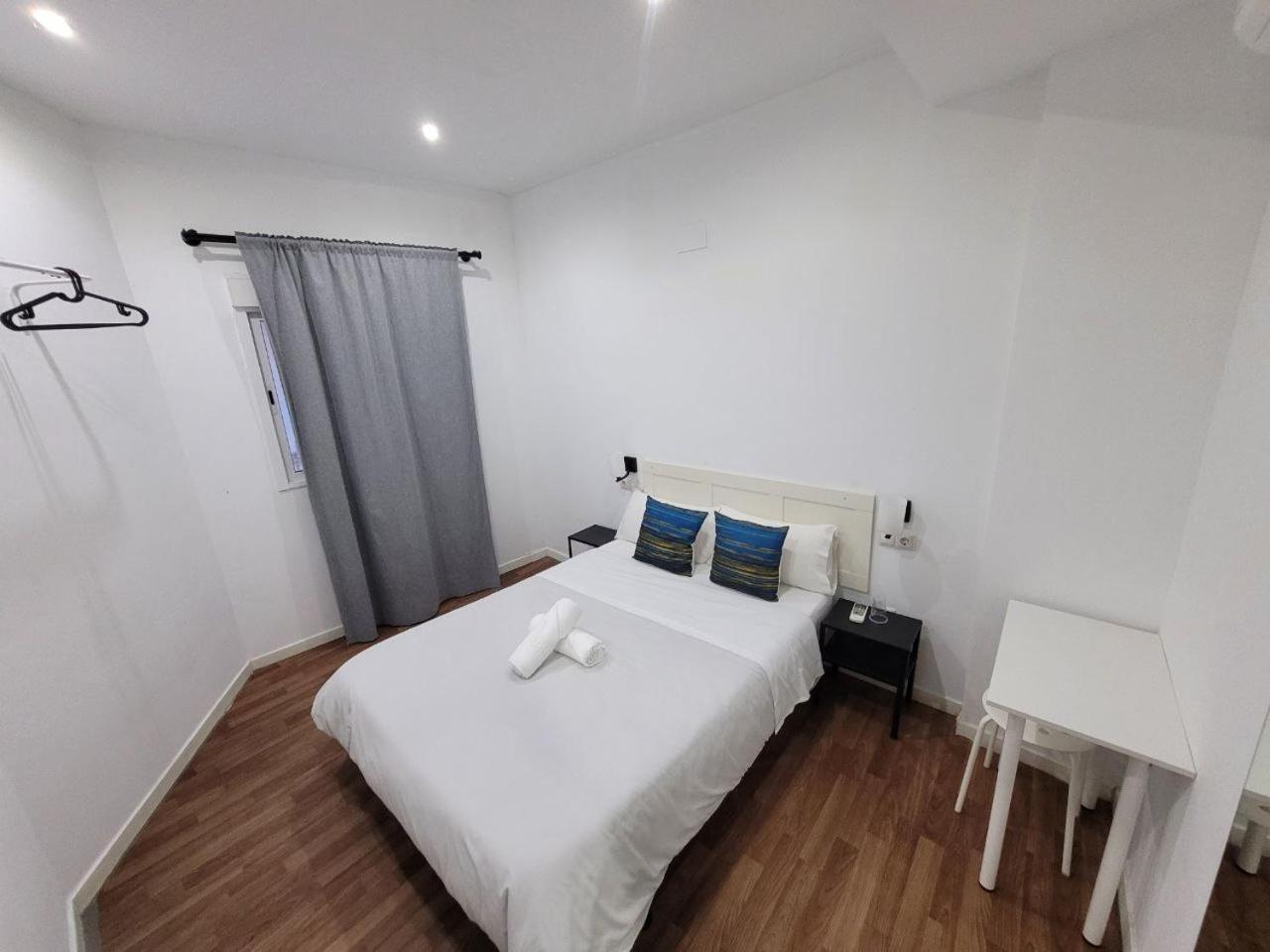 Ayz Frailes - Auto Check-In Property (Adults Only) Málaga Exterior foto