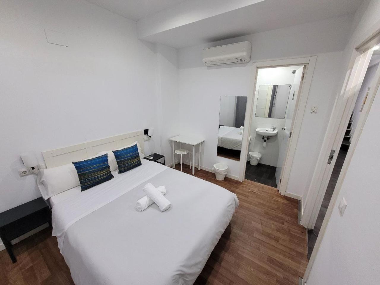 Ayz Frailes - Auto Check-In Property (Adults Only) Málaga Exterior foto