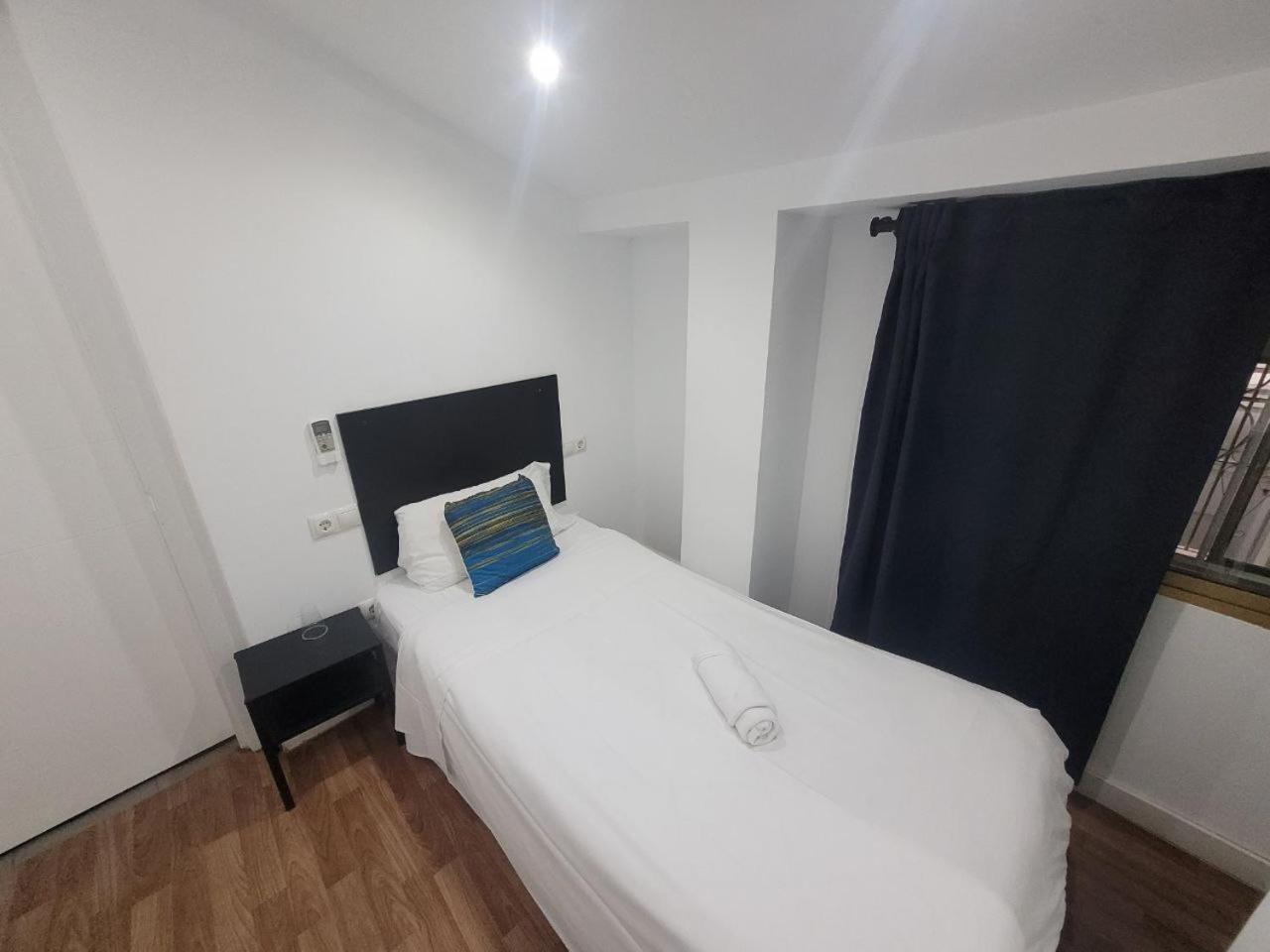 Ayz Frailes - Auto Check-In Property (Adults Only) Málaga Exterior foto