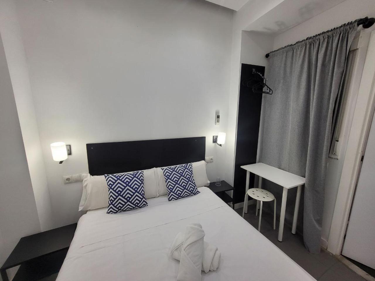 Ayz Frailes - Auto Check-In Property (Adults Only) Málaga Exterior foto